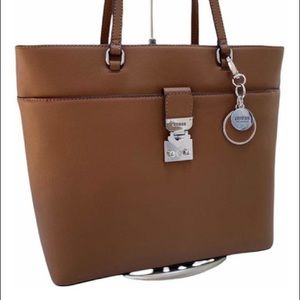 GUESS BROWN SHOULDER BAG